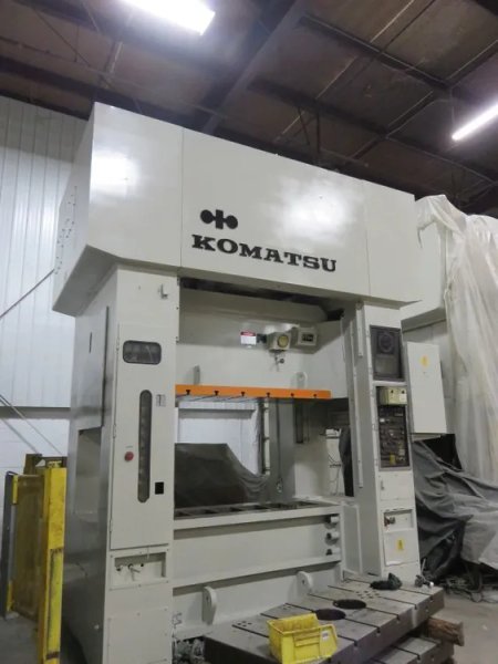 KOMATSU 220 TON ECCENTRIC GEAR 2 PT SS PRESS, S/N 10017, STOCK# 13404J