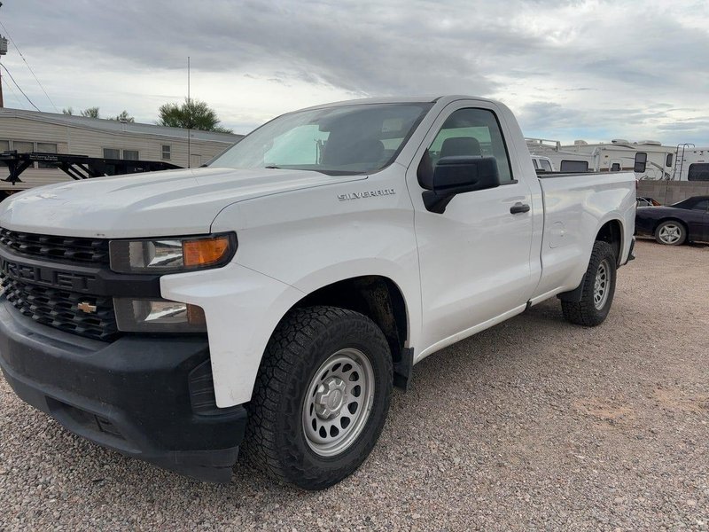 Chevrolet Silverado Pickup Truck, 2020 – Standard Cab