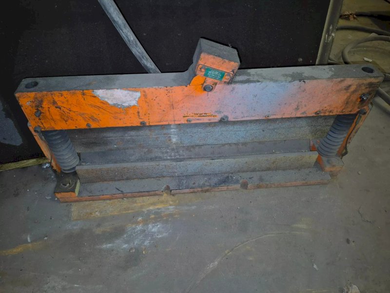 90 TON SCOTCHMAN 9012-24M HYDRAULIC IRONWORKER