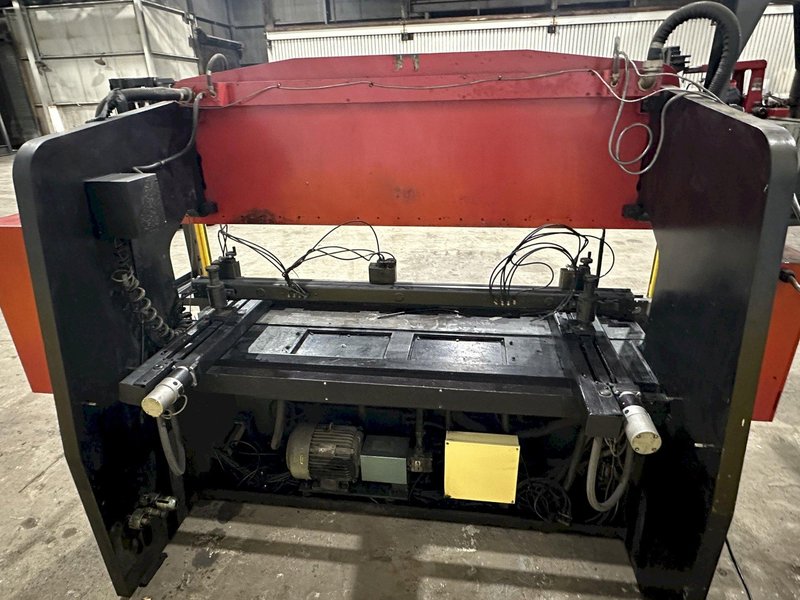 80 TON x 8' AMADA MODEL #RG-80 HYDRAULIC PRESS BRAKE NC9-EX CONTROL: STOCK #19753
