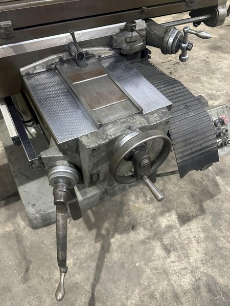 2 HP BRIDGEPORT SERIES II SPECIAL VERTICAL RAM TYPE KNEE MILL: STOCK #22466