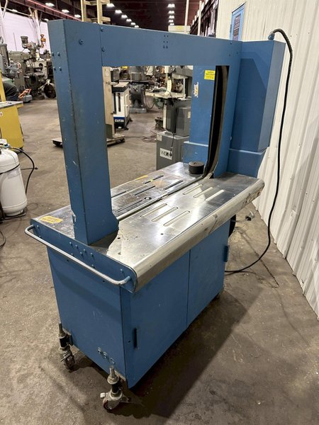 FESTOOL MODEL CT 33 E VACUUM WITH SANDER : STOCK #77443