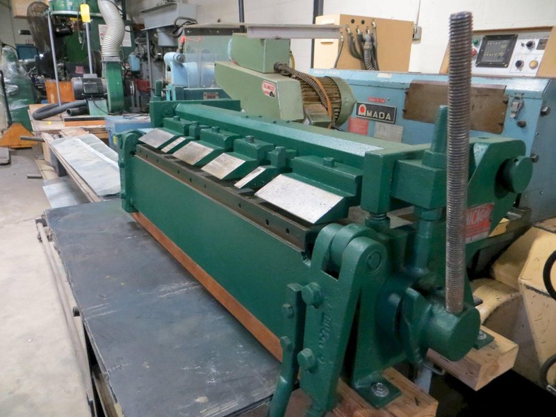 16 Ga x 2 ft Chicago Box &amp; Pan Brake Model BB-2