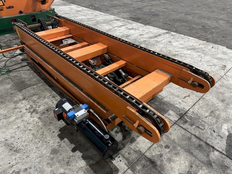 SWEED LOAD CLAMP &amp; TURNER / PACMAN FLIPPER SYSTEM WITH POWERED INFEED &amp; OUTFEED CONVEYORS: STOCK #22075