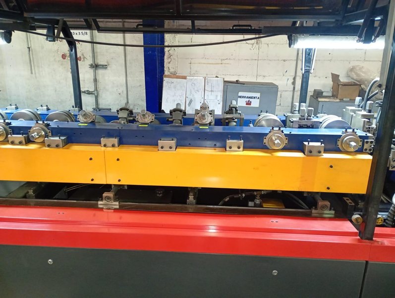 Xiamen MF1600T Roll Former, 2022 – Hydraulic Decoiler, CAD/CAM Integration, Multi‑Operation Tooling