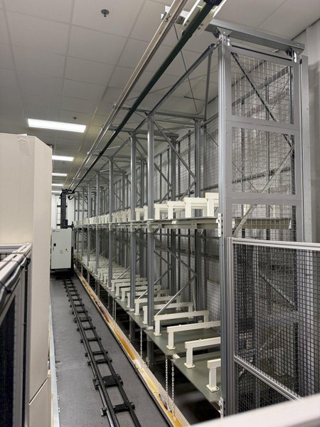 2014 Used Makino MMC2 with (3) Makino a61nx - 30 Station Pallet Pool FMS For Sale