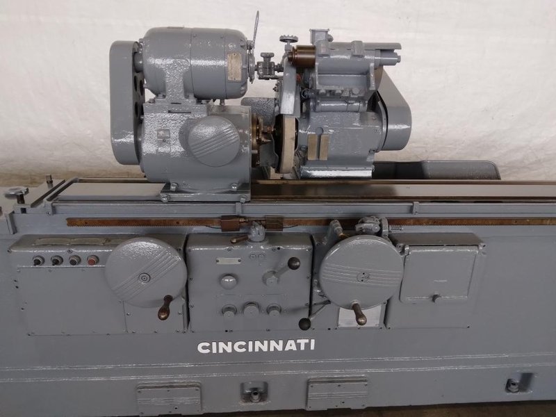 14" X 72" CINCINNATI UNIVERSAL CYLINDRICAL GRINDER. STOCK # 0743522.