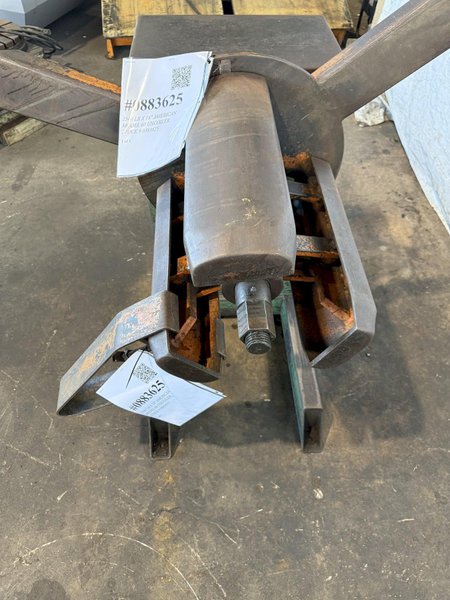 2500 LB X 18" AMERICAN MODEL 60 UNCOILER. STOCK # 0883625