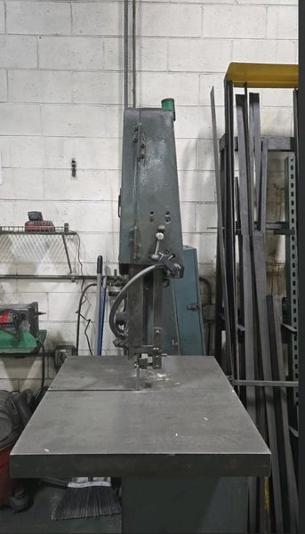 1 - PREOWNED TANNEWITZ VERTICAL BANDSAW