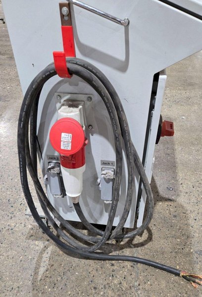 NEUERO CONTROL PANEL FOR LITING JACKS PANEL USED