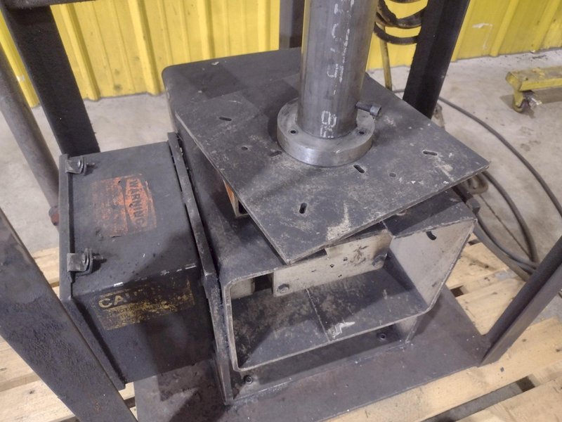 500 LB PANDJIRIS MODEL ALPHA 5-3 WELDING POSITIONER, 115 VOLT: STOCK #23359