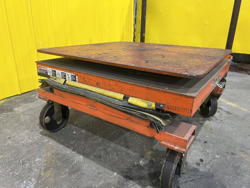 4,000 LB PRESTO MODEL XL24-40 HYDRAULIC POWER SCISSOR LIFT TABLE 110V: STOCK #20213