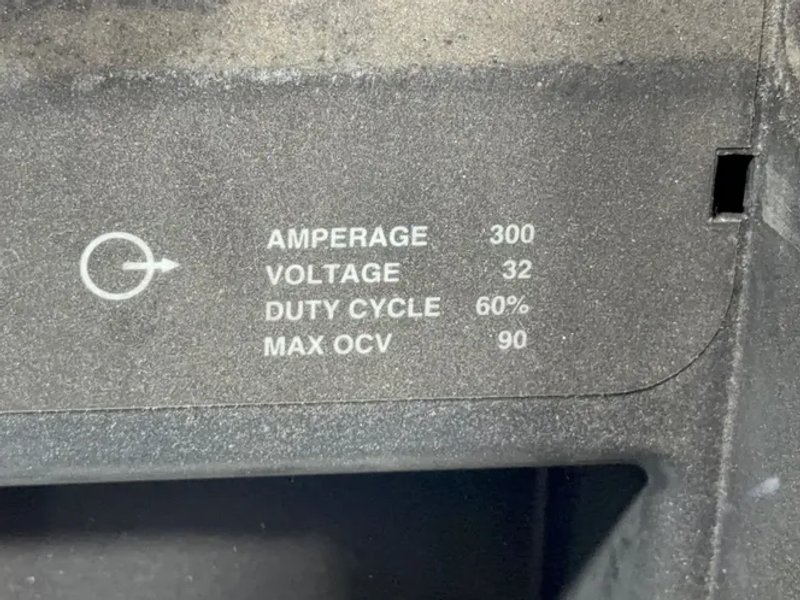 Miller 300 Amp Welder - Millermatic 350p