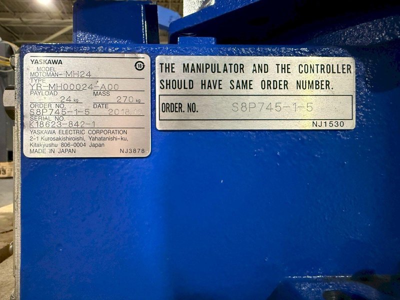 YASKAWA MOTOMAN-MH24 w/ DX200 Controller USED **Missing Teach Pendant**