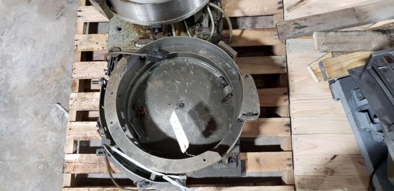 18" CW Feeder Bowl