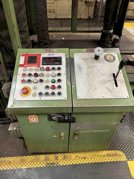 224 Ton Reis 4 Post Hydraulic Spotting Press, Model TUS-180 OK-200, 71" x 98" Roll Out Table, Tilt Down Ram, 106" STR, 118" DLO, 1994