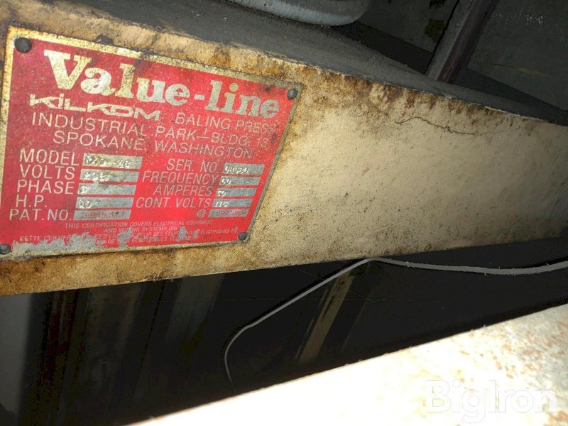 48" X 30" VALUE-LINE MODEL #KXD-48 HYDRAULIC VERTICAL BALER. STOCK # 1263122