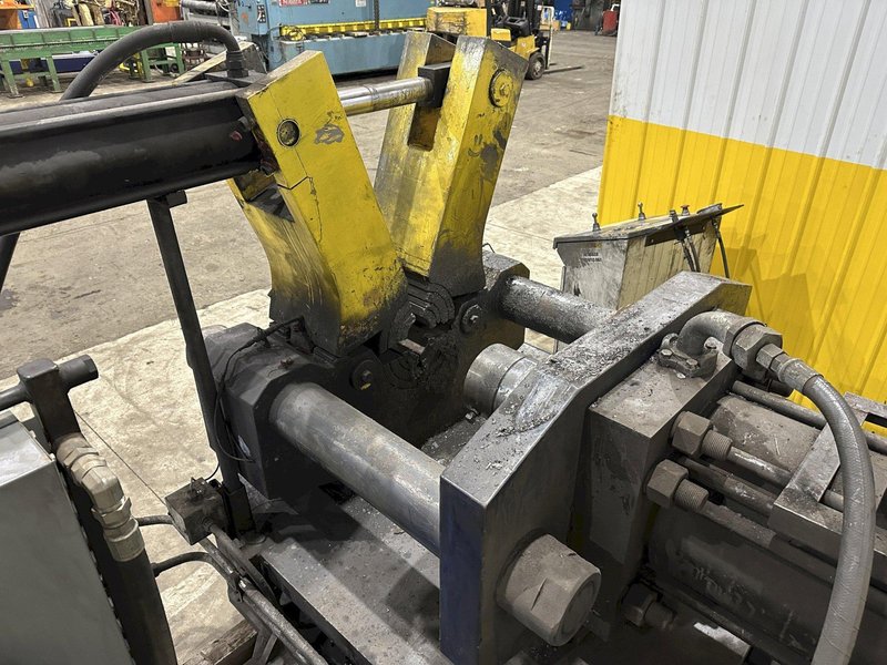 200 TON (2-3/8" TO 9-5/8") DIAMETER TRUE GRIT MODEL CT200 HYDRAULIC TUBE &amp; PIPE PUSH POINTER / END FORMER/ SWAGING PRESS: STOCK #22399