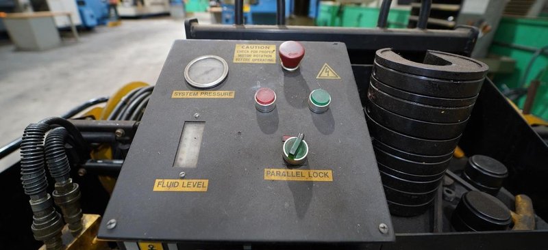 LAMINA PORTABLE HYDRAULIC DIE LIFTERS WITH POWER UNIT: YOBRO #26422
