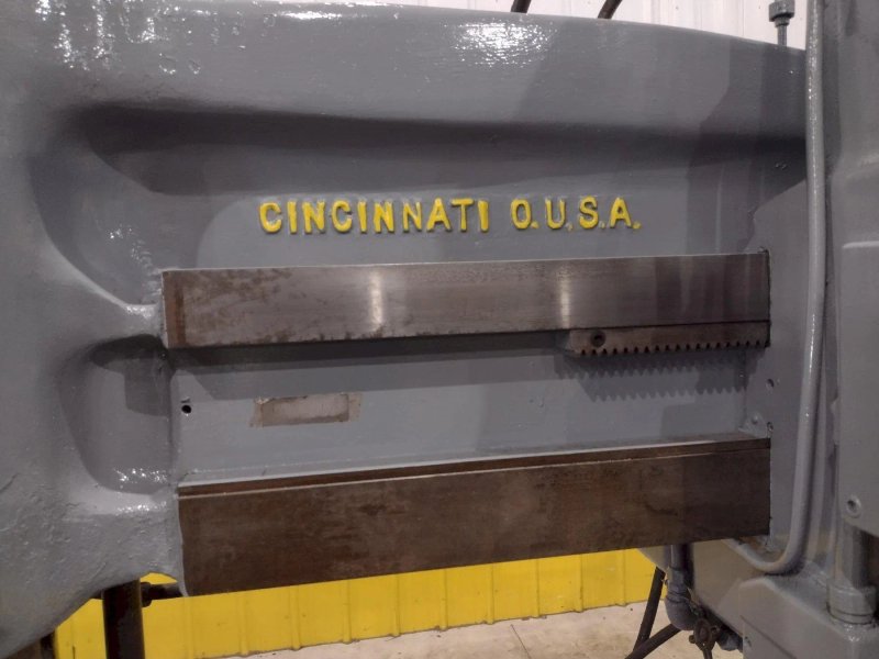4' X 9" CARLTON 1A RADIAL ARM DRILL. STOCK # 0992325