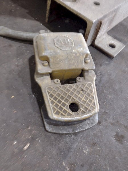 2000 LB 1 TON X 16" JACO MODEL #JVRE-2016 NON POWERED COIL REEL UNCOILER: STOCK #11916