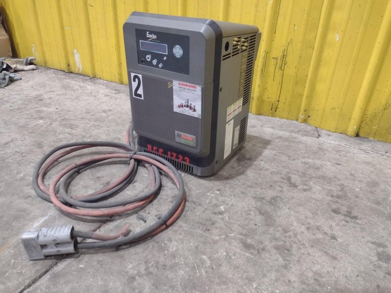 ENERSYS MODEL #EI3-HL-4Y BATTERY CHARGER: YOBRO #25426