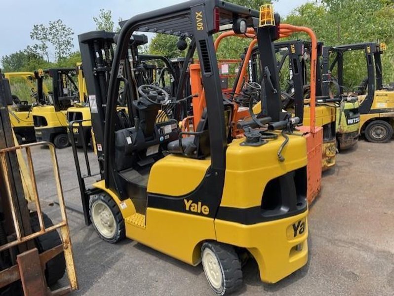 Yale  GLC050VXNVSE083,Price:  $23,100,Type:  Class 5 - I.C.E. Pneumatic,Year: 2011