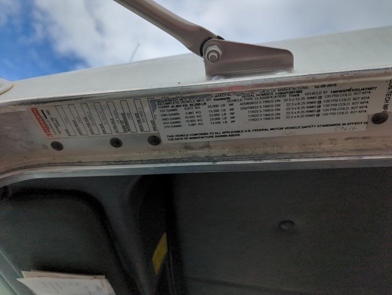 2016 Kenworth W900 1NKWXPEX2GJ474877