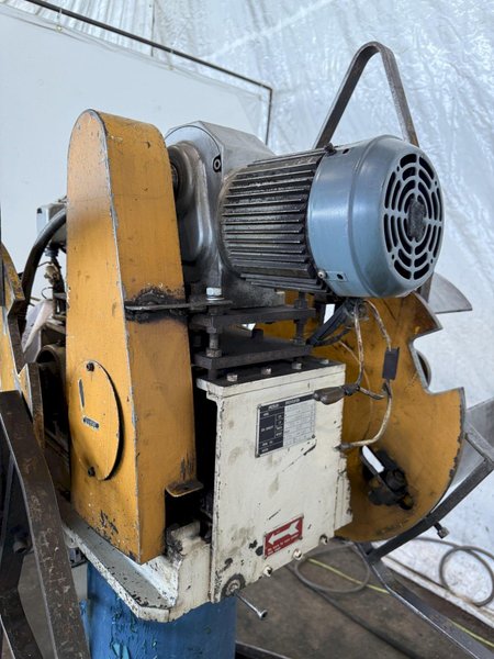 1,100 Lb. x 6" x .05" AIDA SERVO FEEDLINE W/ DUAL UNCOILER. STOCK # 0130225.