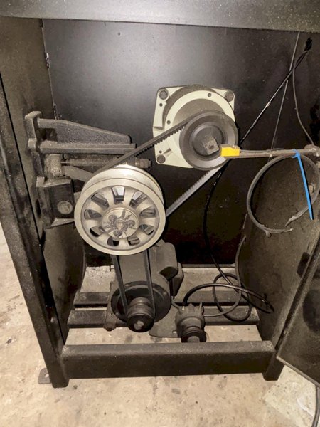 18" DAYTON MODEL #4TK02 VERTICAL BANDSAW W/ BLADE WELDER: YOBRO #23855