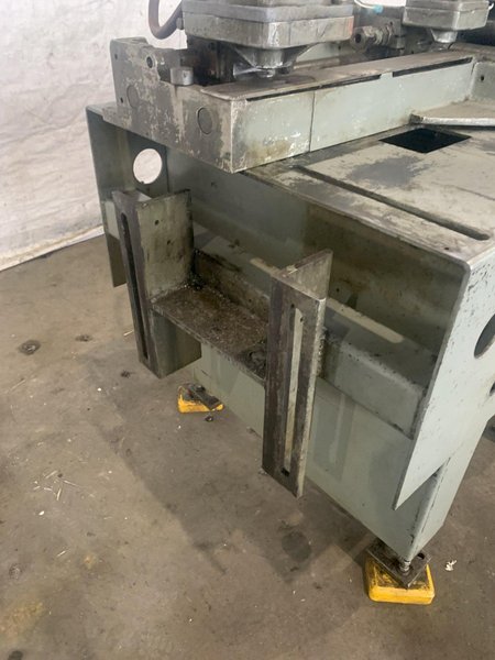 12" X 12" COIL-MATIC MODEL HF STRAIGHTENER. STOCK # 0362824.