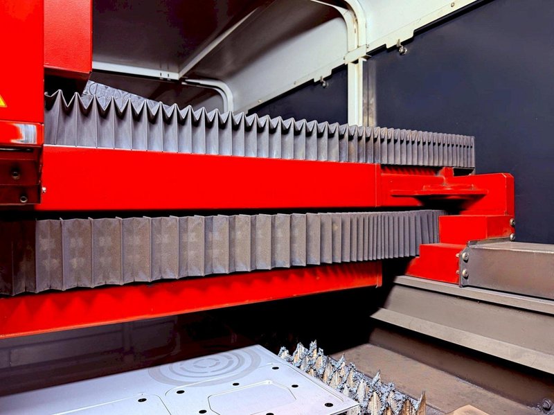 6000 KW BYSTRONIC BYSPRINT FIBER 3015 LASER. STOCK # 0327526