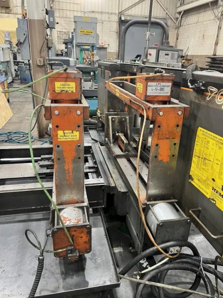 USED HEM 16" X 22" AUTOMATIC HORIZONTAL MITERING BANDSAW MODEL CYCLONE A-C, Year: 2007