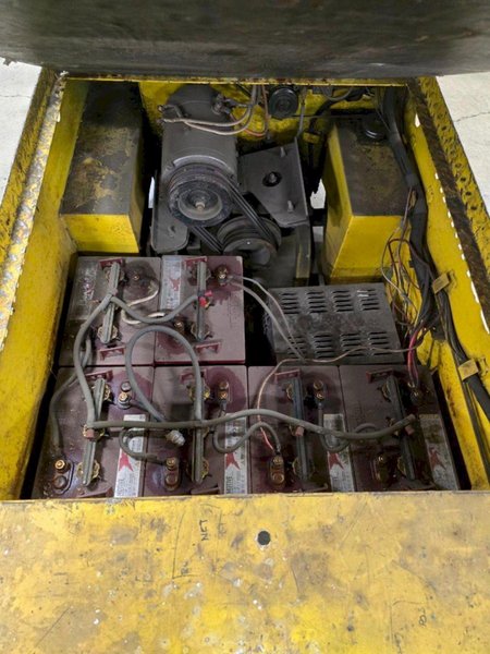 36 VOLT CUSHMAN MODEL #898361 STOCK CHASER/TUGGER CART: YOBRO #24650