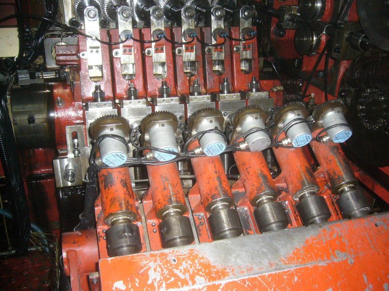 Asahi Sunac Model AF1815-6 Six Die Parts Forming Machine