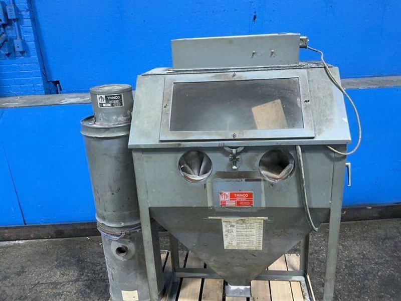Trinco 18” X 36” Blast Cabinet  - 36/bp