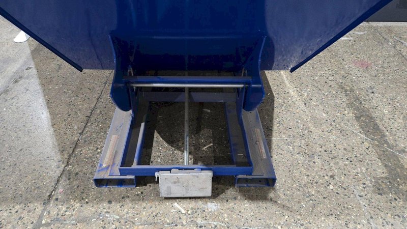 U-LINE D-200-LD 2000LB CAPACITY SELF DUMPING HOPPER – NEW