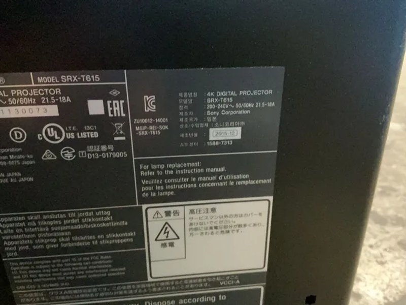 Sony 4k Digital Cinema Projector  - Srx-t615