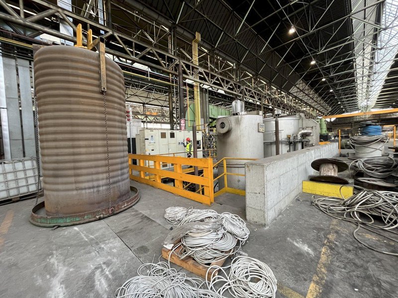 EBNER BELL ANNEALING FURNACE