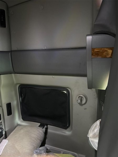 2019 International LT625 3HSDZAPR0KN125888