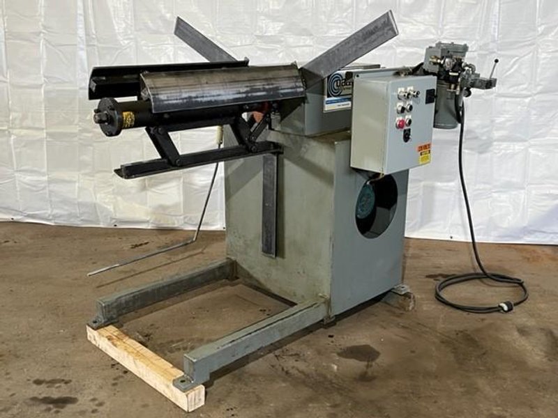 4,000LBS x 24" MOTORIZED DALLAS UNCOILER #3352