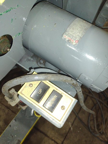 1,000 LB PANDJIRIS MODEL 10-4 MOTORIZED WELDING POSITIONER: YOBRO #24751