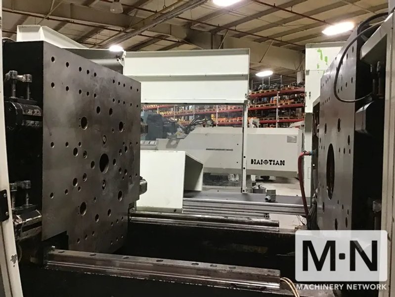 165 TON 8.2 OZ ENGEL MODEL VC650/165 TECH INJECTION MOLDING MACHINE MFG 2008
