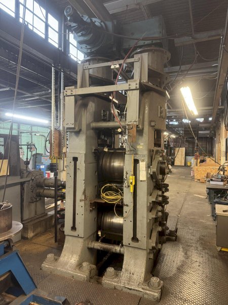 20" WIDE X 22" ROLL DIAMETER 4-HI BLISS 100 HP POWERED ROLLING MILL. STOCK # 0886025