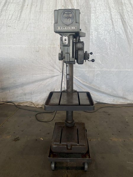20" CLAUSING 2226 VARIABLE SPEED DRILL PRESS. STOCK # 1165723