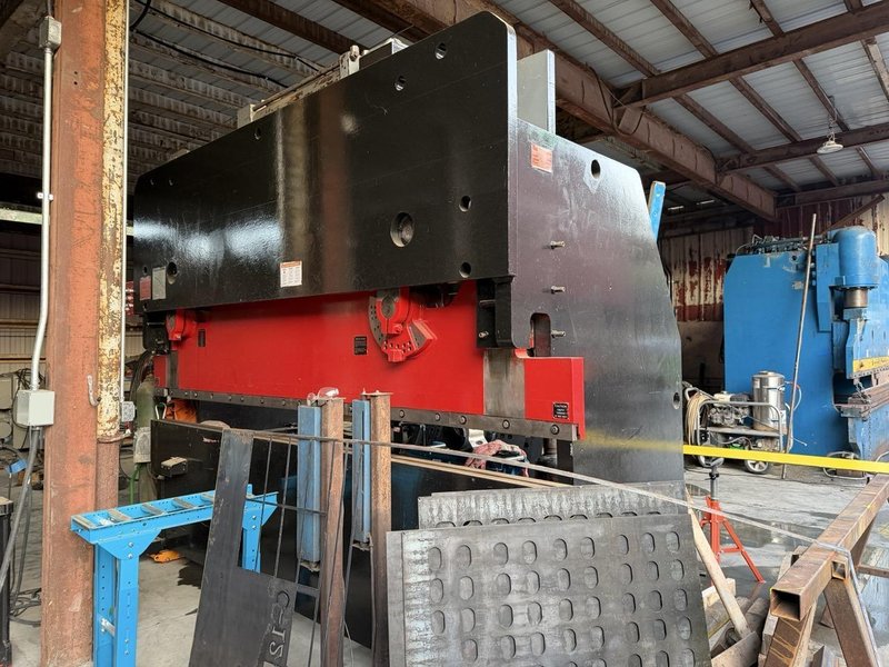 200 Ton x 12′ 200-12H HTC Hydraulic Press Brake, 1980