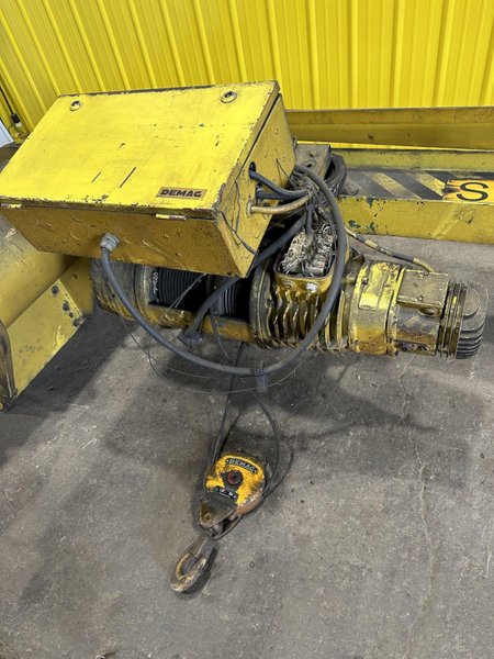 1.7 TON (3200 LBS) X 10' DEMAG WALL MOUNTED POWERED JIB CRANE &amp; CABLE HOIST: STOCK #19119