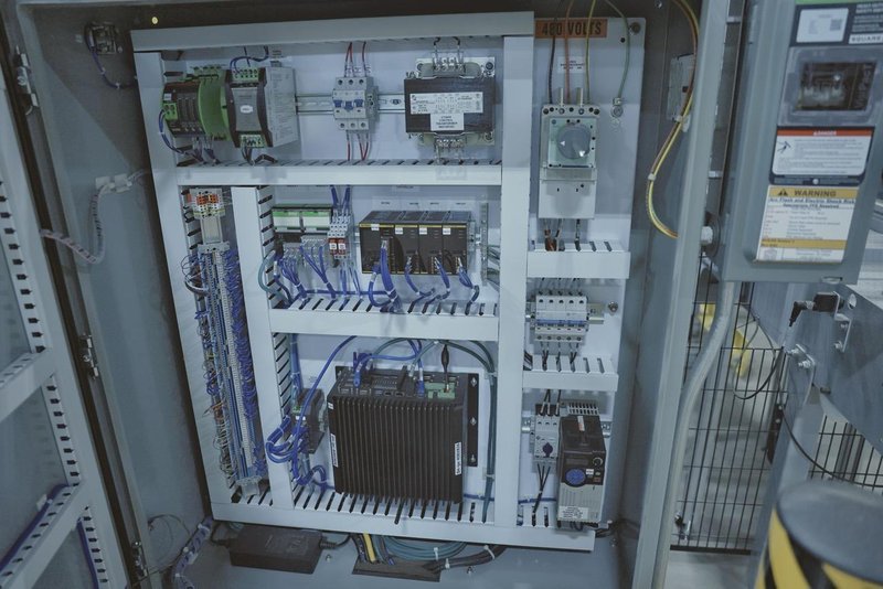 Yaskawa Motoman GP25-12 Robots (2) – YRC1000 Controllers, Mech-Mind 3D Vision, Bin Picking, Integrated Safety Cells, 2022