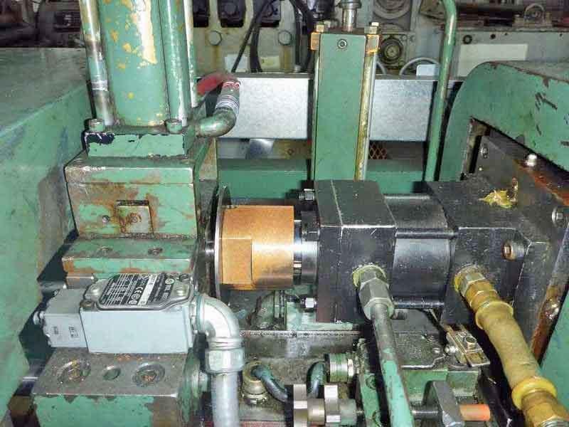 Tube Straightener &amp; Cutoff, Oak, 1.125" Dia.
