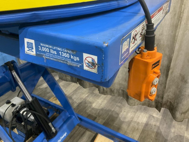 3000 LB BISHAMON 3K LIFT3K LIFT TABLE: STOCK #81524